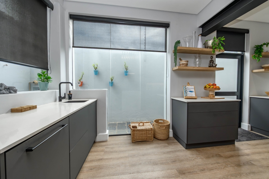 4 Bedroom Property for Sale in Summerstrand Eastern Cape